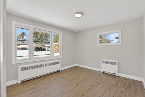 224 Congress Circle Topsham ME 04086