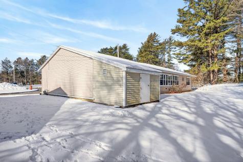 224 Congress Circle Topsham ME 04086