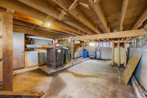 35 Applebee Lane Enfield ME 04493