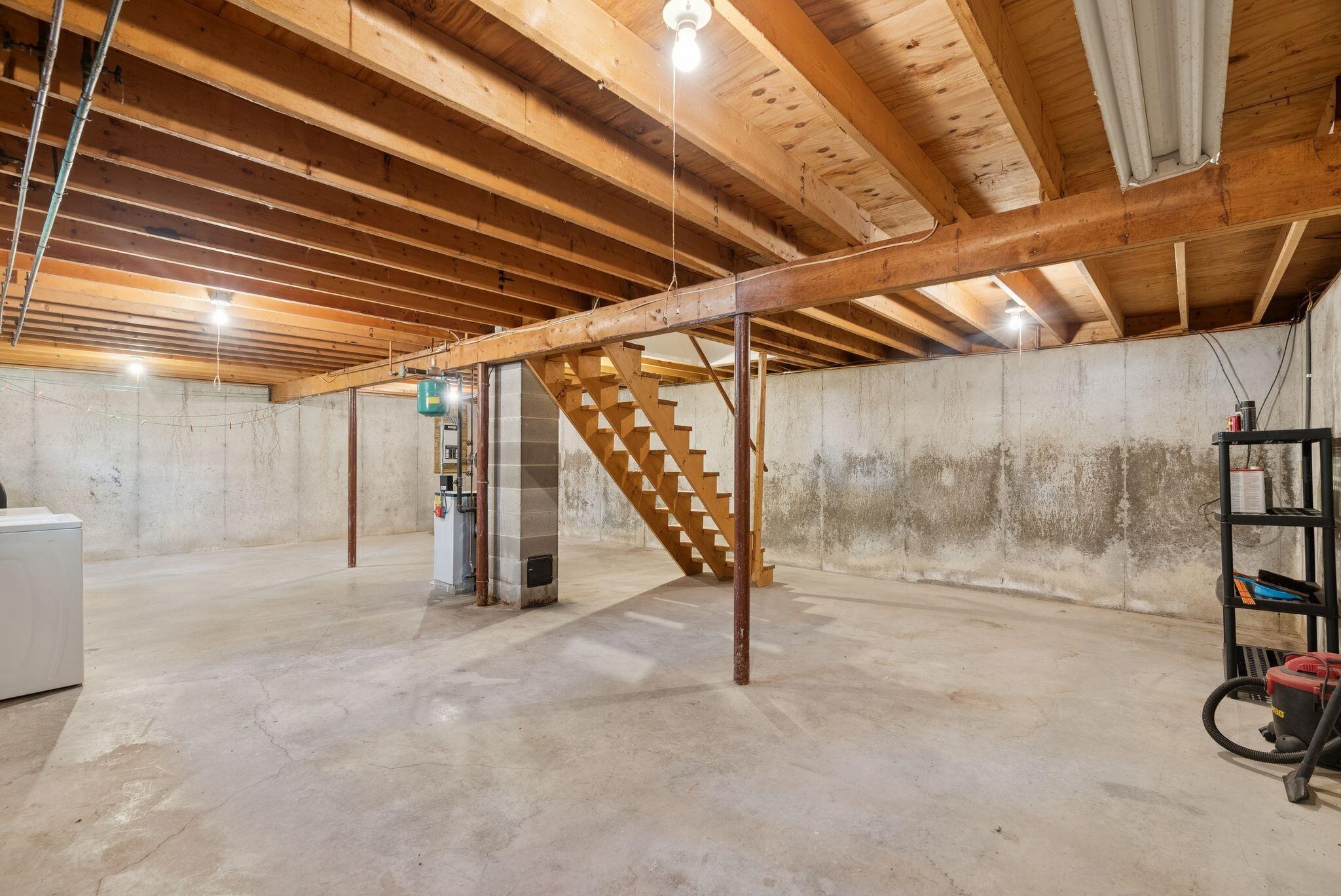 5 W 4th Street North Berwick ME 03906