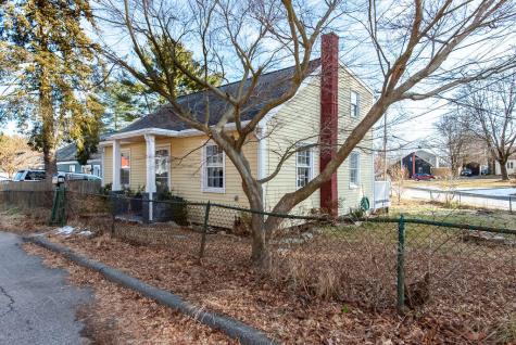 14 Cromwell Street Kittery ME 03904