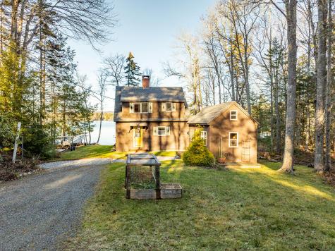 84 Annis Lane Hope ME 04847