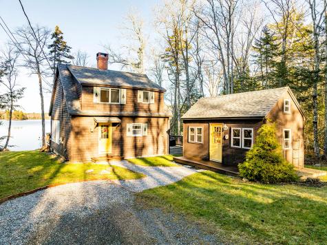 84 Annis Lane Hope ME 04847