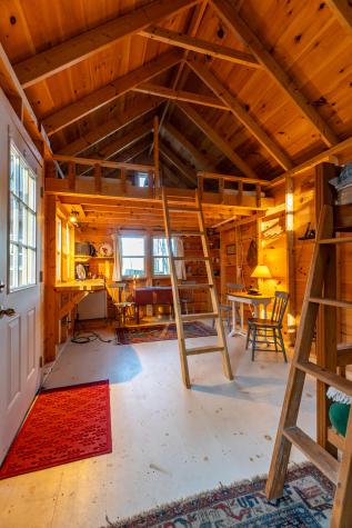 84 Annis Lane Hope ME 04847