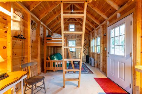 84 Annis Lane Hope ME 04847