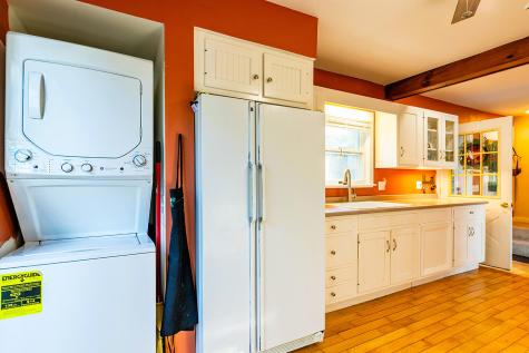 84 Annis Lane Hope ME 04847