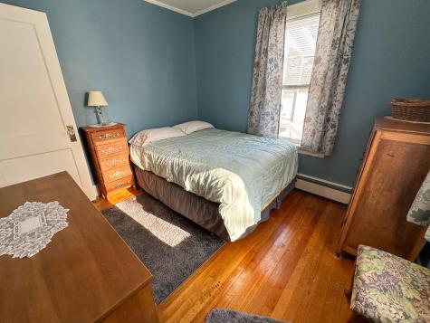 37 Taylor Street Lincoln ME 04457