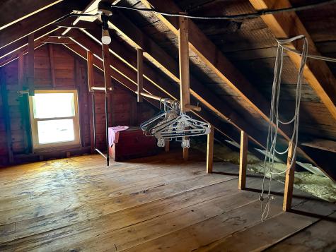 37 Taylor Street Lincoln ME 04457