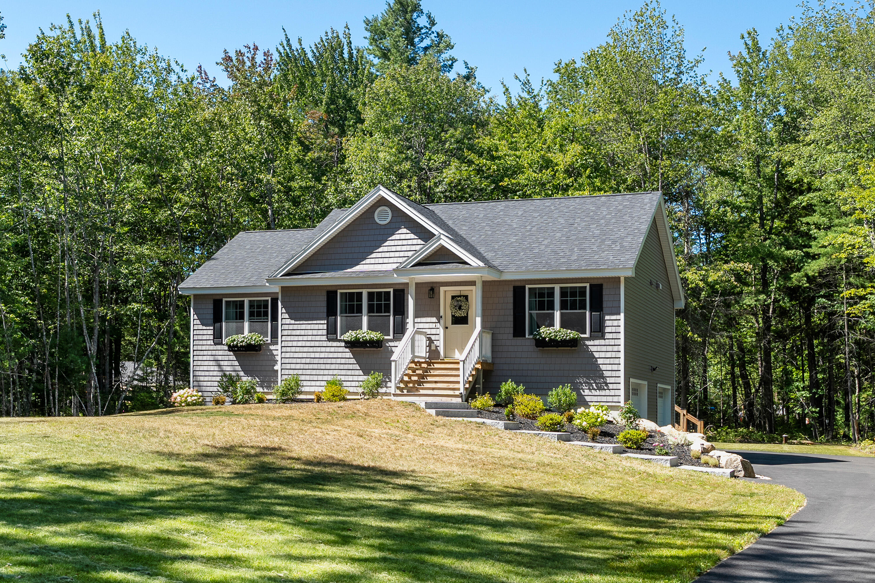 31 Oakwood Lane Kennebunk ME 04043