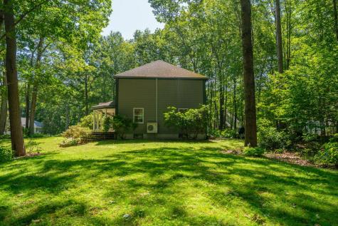 20 Stonecrest Drive Falmouth ME 04105