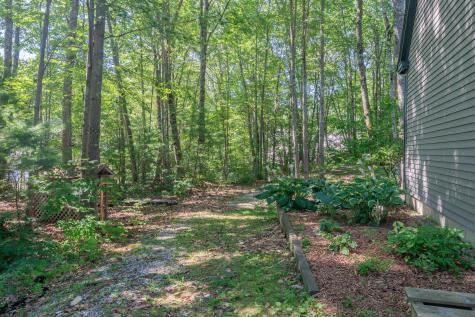 20 Stonecrest Drive Falmouth ME 04105