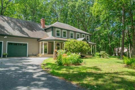 20 Stonecrest Drive Falmouth ME 04105