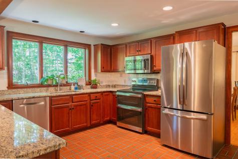 20 Stonecrest Drive Falmouth ME 04105