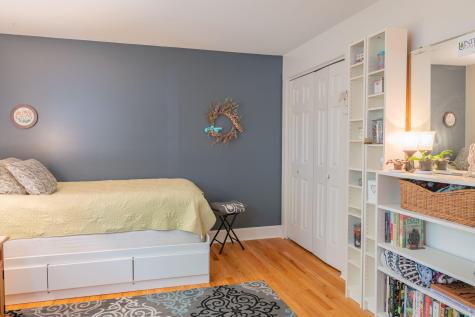 20 Stonecrest Drive Falmouth ME 04105