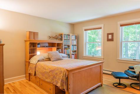 20 Stonecrest Drive Falmouth ME 04105