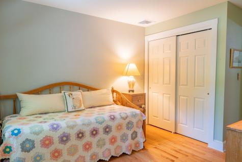 20 Stonecrest Drive Falmouth ME 04105