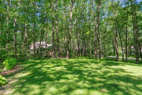 20 Stonecrest Drive Falmouth ME 04105