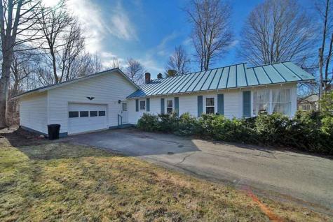 6 Pleasant Court Houlton ME 04730