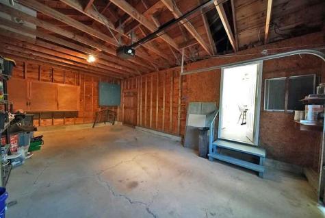 6 Pleasant Court Houlton ME 04730