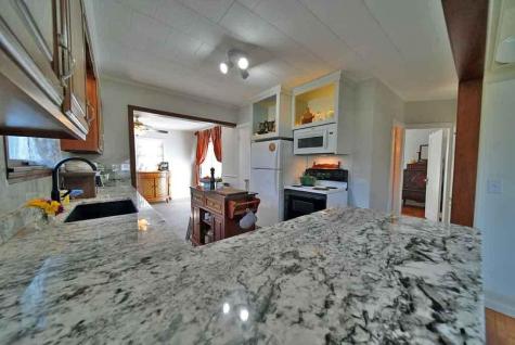 6 Pleasant Court Houlton ME 04730