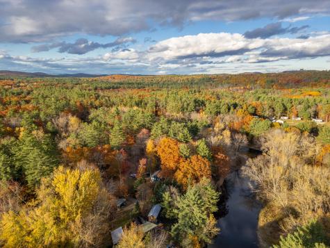 27 Brilliant Way Naples ME 04055