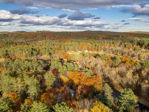 27 Brilliant Way Naples ME 04055