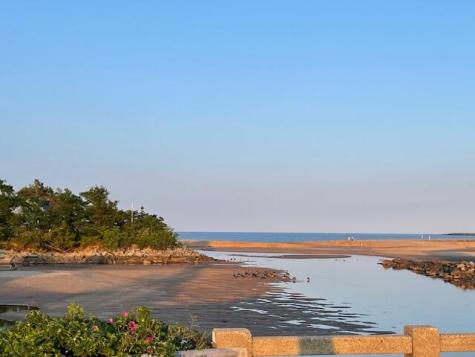 27 Sunrise Avenue Saco ME 04072