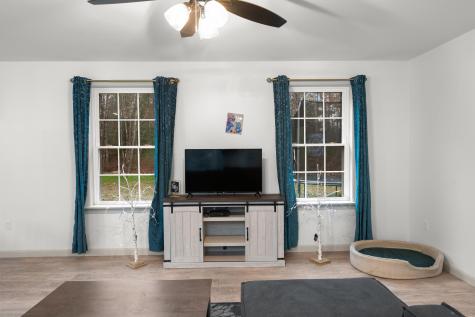 3 Howards Lane Windsor ME 04363