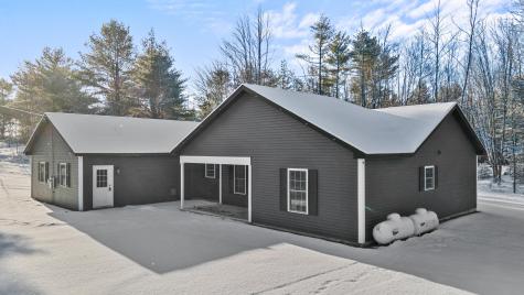 3 Howards Lane Windsor ME 04363