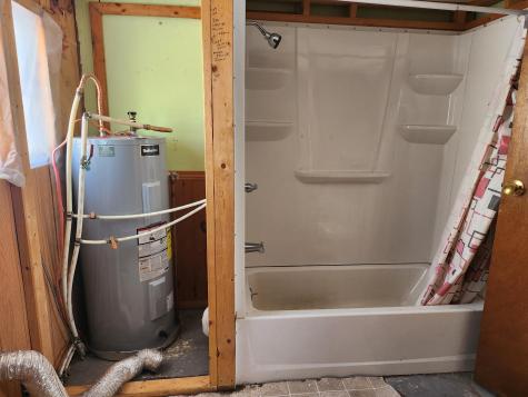 173 Church Dexter ME 04930