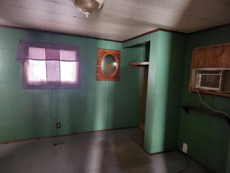 173 Church Dexter ME 04930