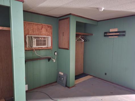 173 Church Dexter ME 04930