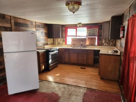 173 Church Dexter ME 04930