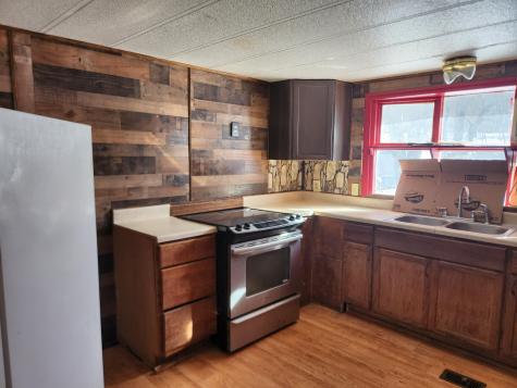 173 Church Dexter ME 04930