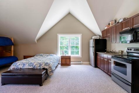 41 Stapleford Drive Falmouth ME 04105