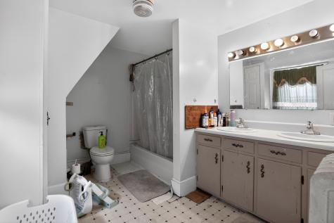 60 Orchard Street Auburn ME 04210