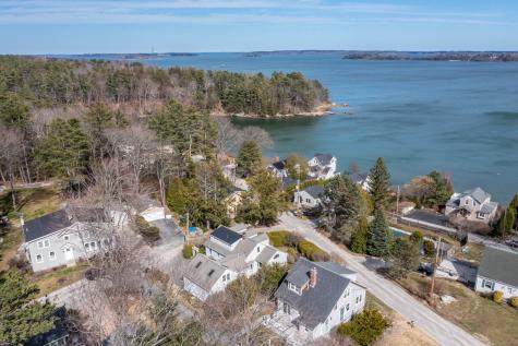 23 Edgewater Road Falmouth ME 04105