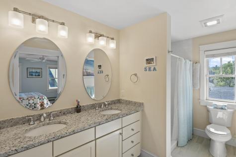 5 Traditional Street Scarborough ME 04074