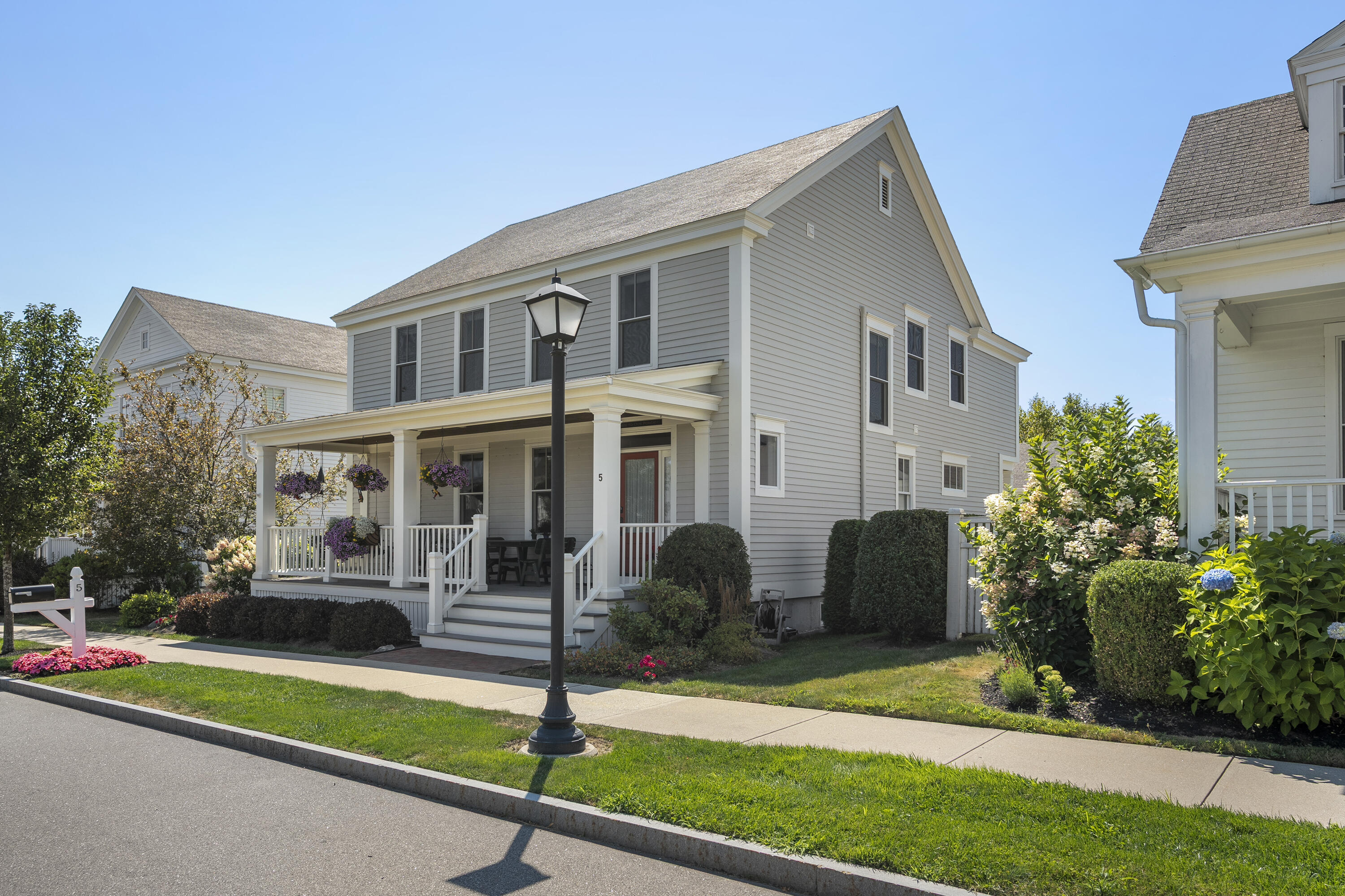 5 Traditional Street Scarborough ME 04074