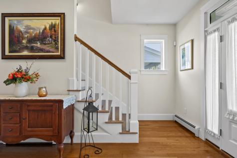 5 Traditional Street Scarborough ME 04074