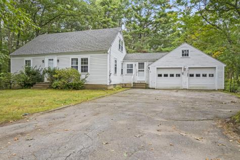 20 Cape Neddick Road York ME 03909