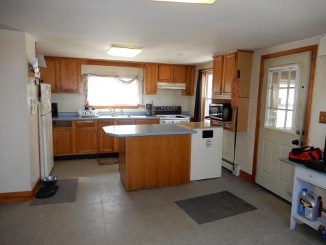 1042 Roosevelt Trail Windham ME 04062