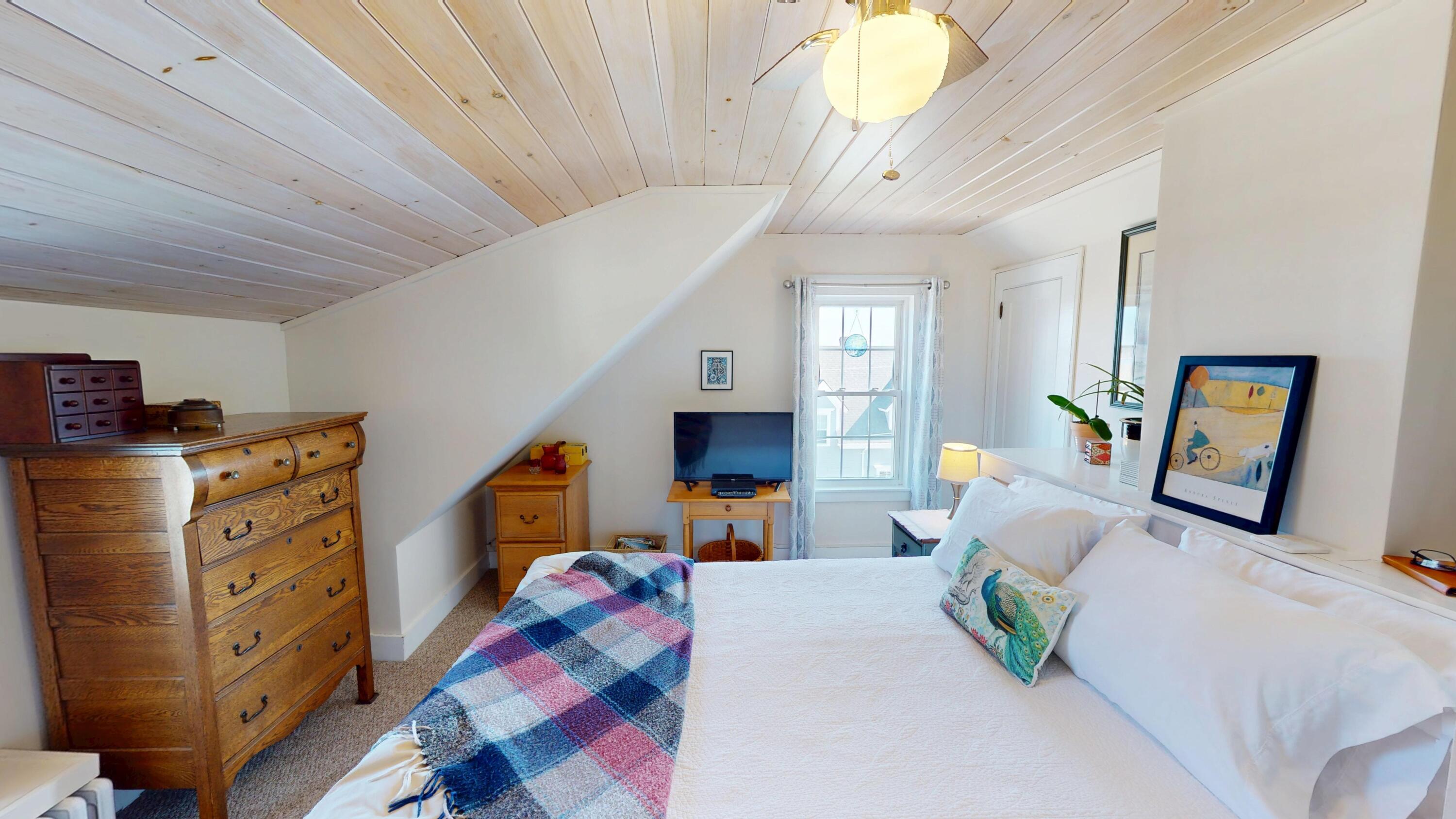27 Summer Street Lubec ME 04652