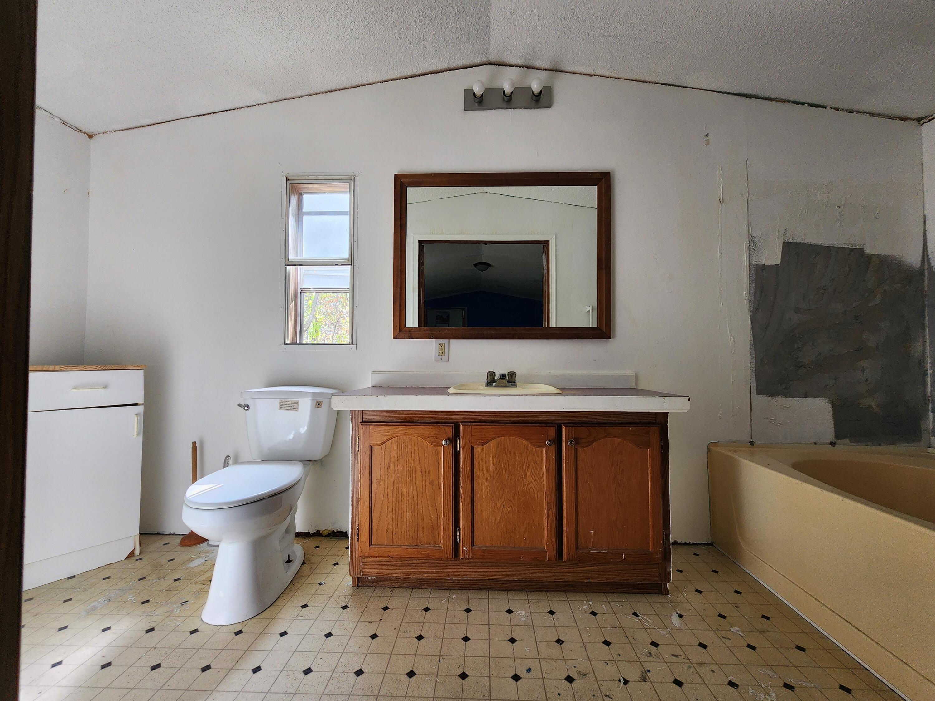 52 Morrill Road China ME 04358