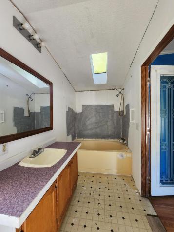 52 Morrill Road China ME 04358