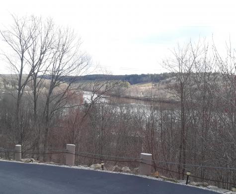 27 Summit Avenue Lewiston ME 04240