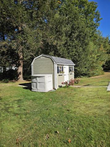 9 Commodore Drive Sanford ME 04073