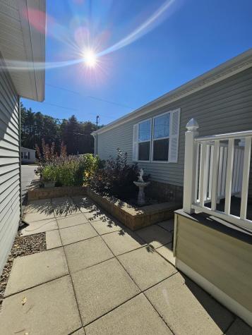 9 Commodore Drive Sanford ME 04073