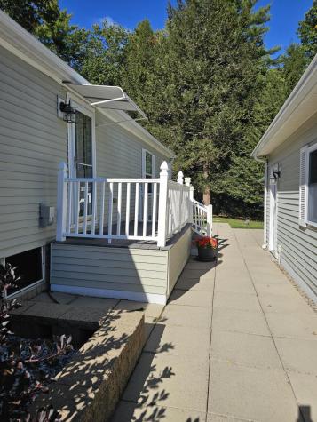 9 Commodore Drive Sanford ME 04073