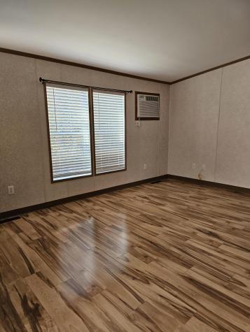 9 Commodore Drive Sanford ME 04073